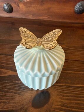 Ceramic Jewelry Holder with Butterfly